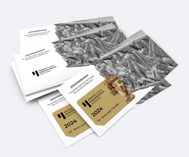 Diseño del tarjetón de bienvenida de la Asociación de Amigos del Museo Arqueológico Nacional